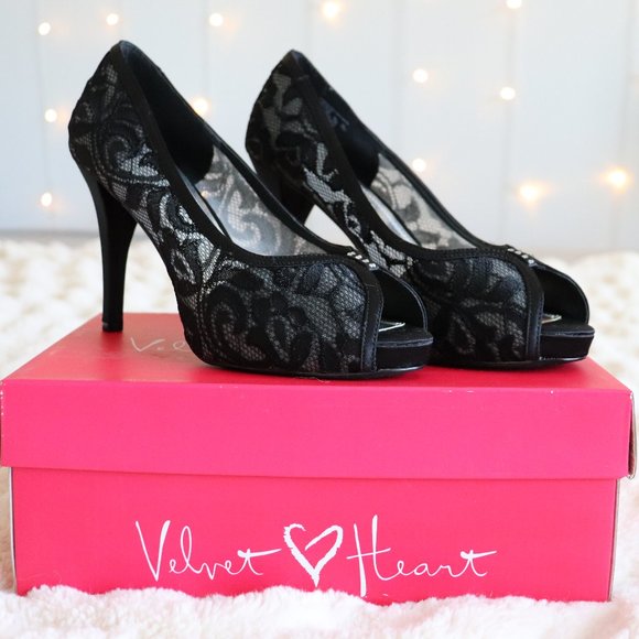 Black Lace 3" Peep Toe High Heels | 075 - Picture 2 of 8